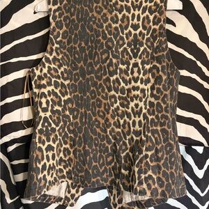Leopard Print Sleeveless Top